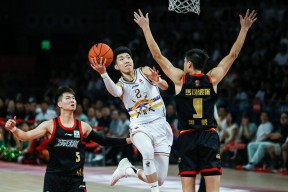 关于全球豪门球队实力抢眼，连番击败对手的信息